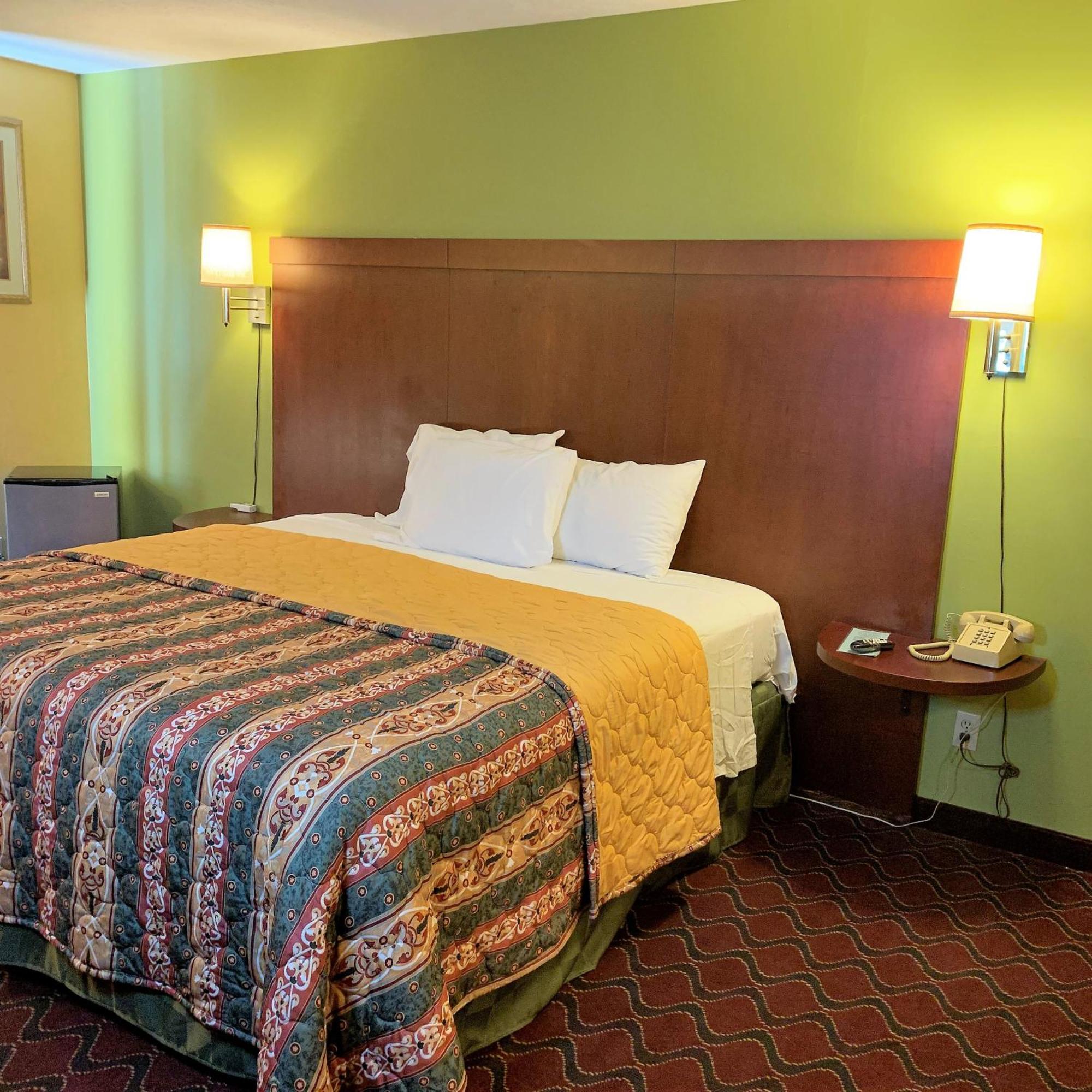 Patriot Inn Spencer Екстериор снимка
