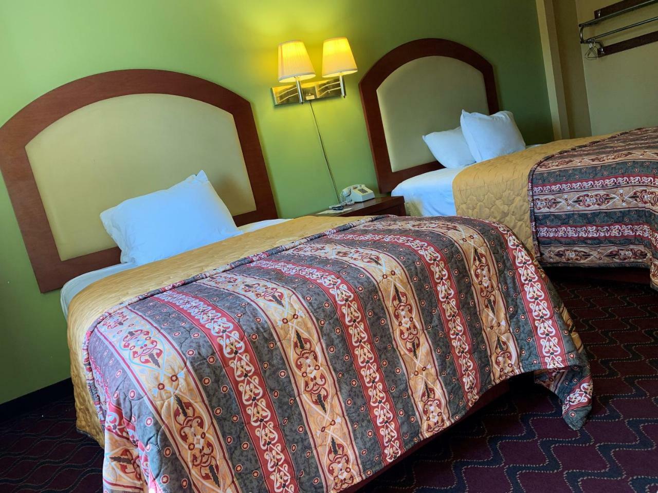 Patriot Inn Spencer Екстериор снимка
